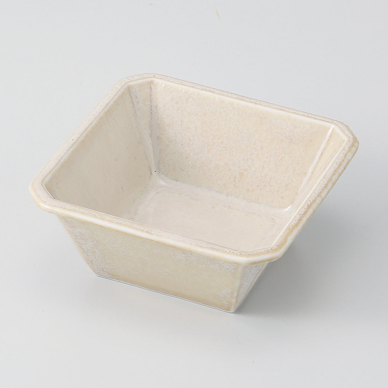 うのふベージュ スクエアボール 9.5×9.5×4cm