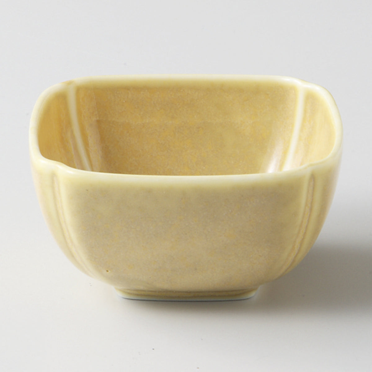 うのふ黄 隅切豆鉢 6.8×6.7×3.6cm