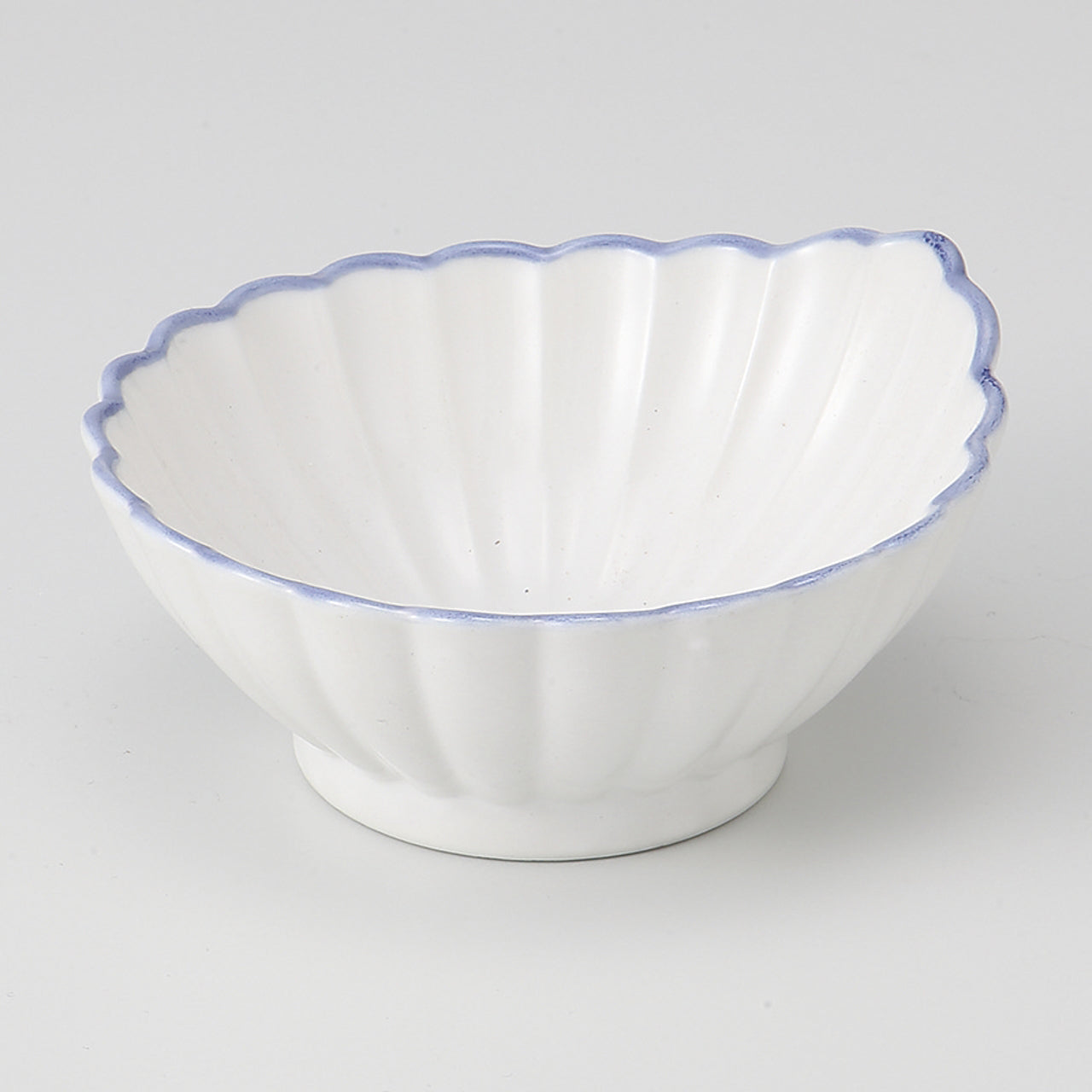 ゴス巻白マット 菊型小鉢 11×10.5×5.4cm