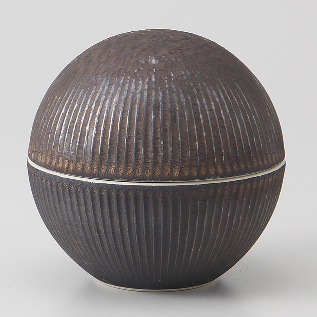 熔岩流 丸型蓋物 9.5×9.2cm