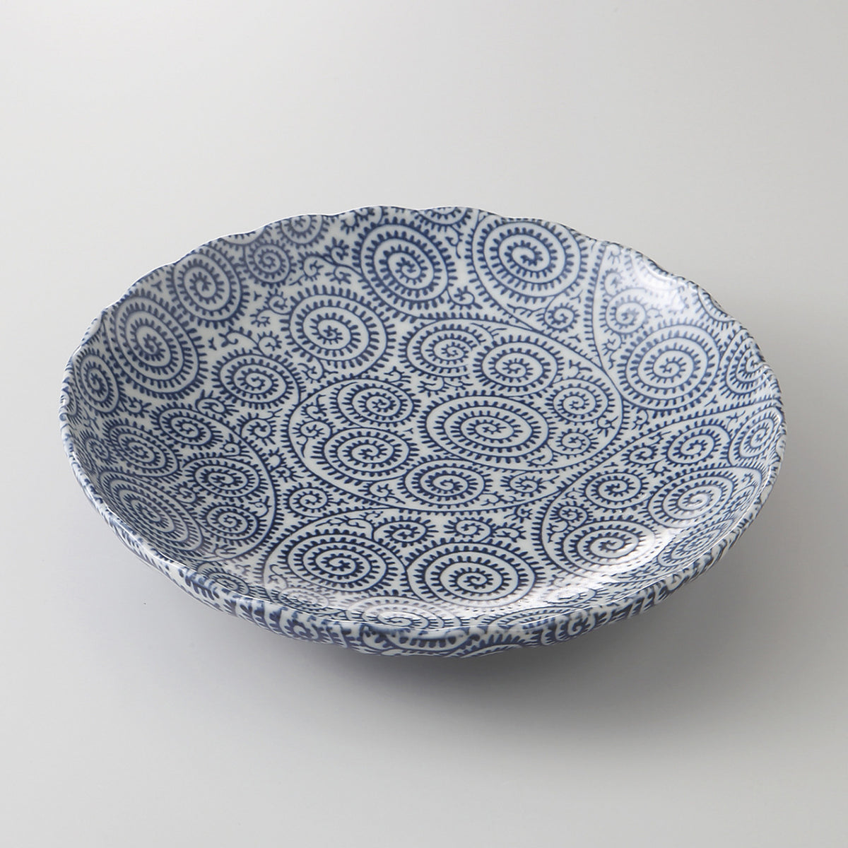 古染タコ唐草 菊型8.0皿 22.9×4.2cm