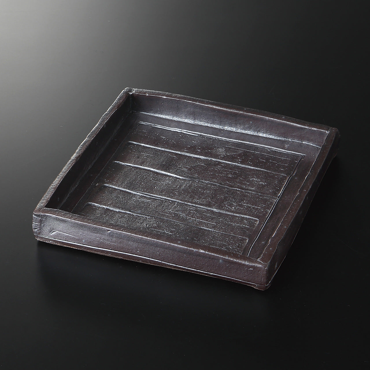 黒陶 しのぎ四方鉢 17×12.4×4.5cm