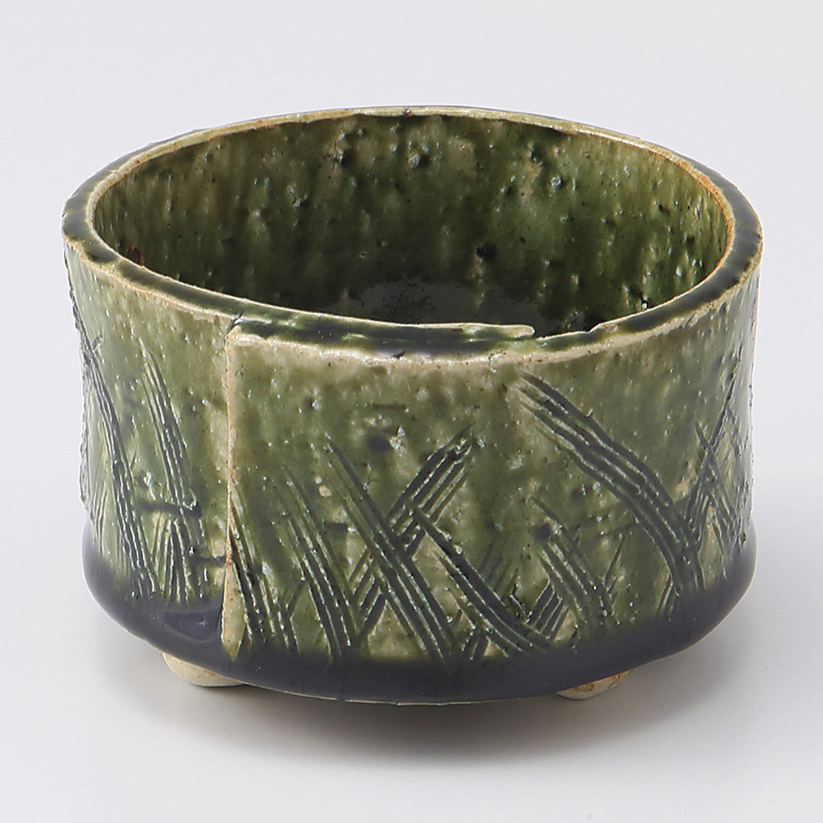 織部彫草文 切合三つ足小鉢 9.5×9.2×6cm