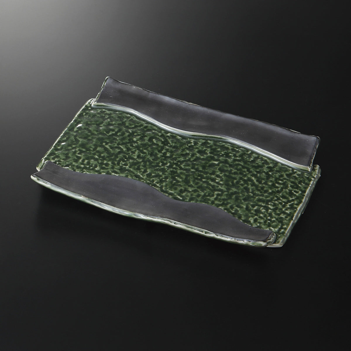 織部渕黒 石目長皿 23.5×16×1.5cm