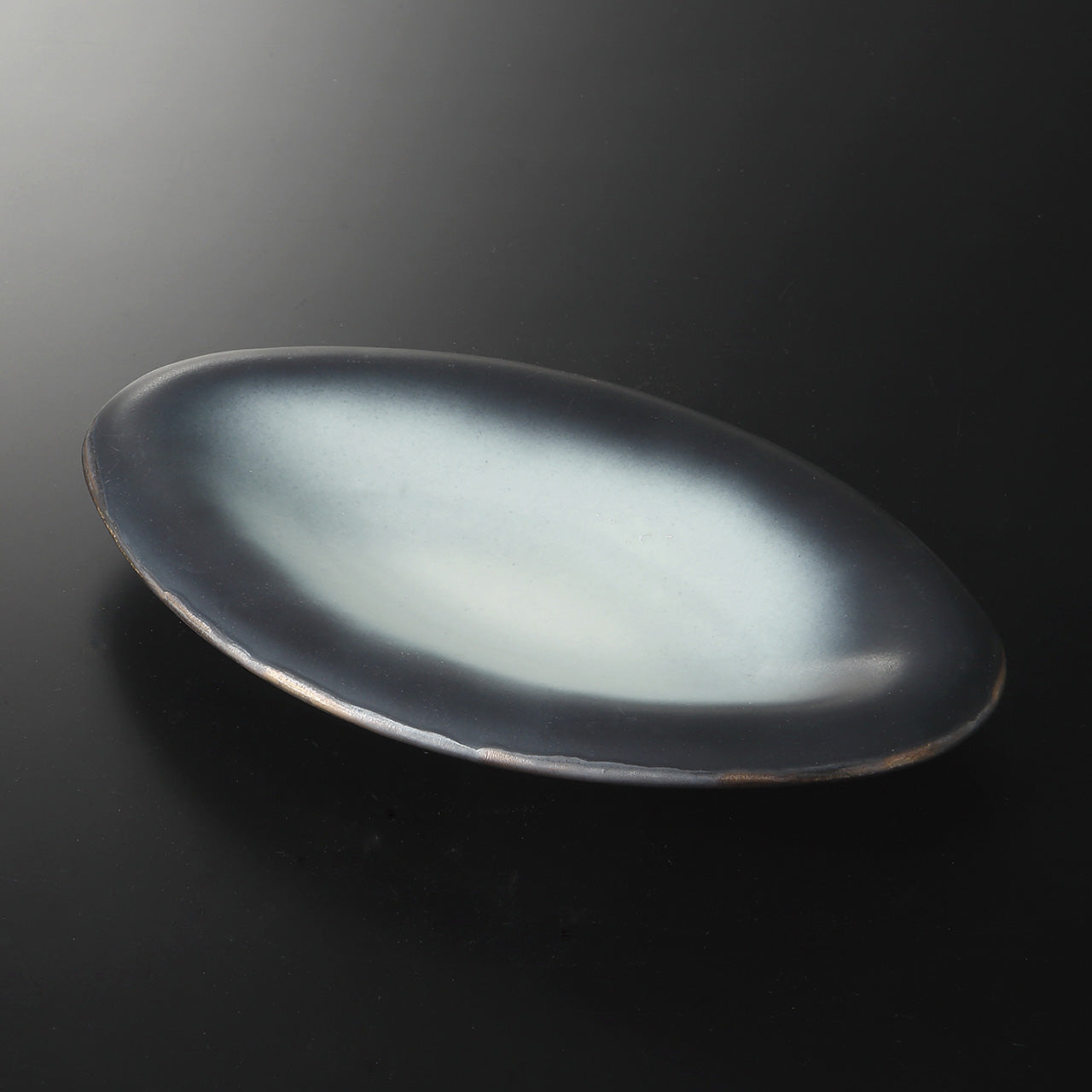 墨吹き 楕円くぼみ皿 28×17.4×2.5cm