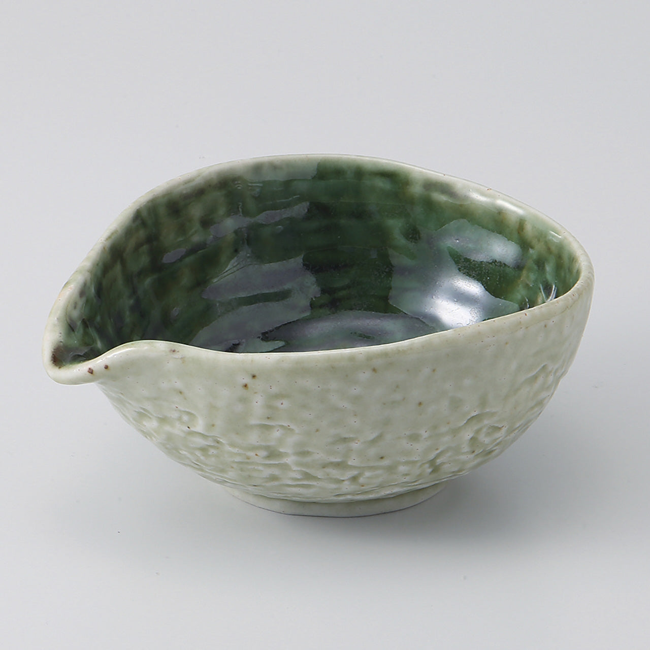 緑釉塗分 片口小鉢(大) 14.5×11.5×6.4cm