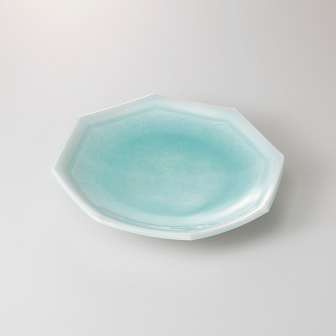青白磁唐草 八角8.0皿 [ 大皿 ] 25.2×23.8×3.8cm