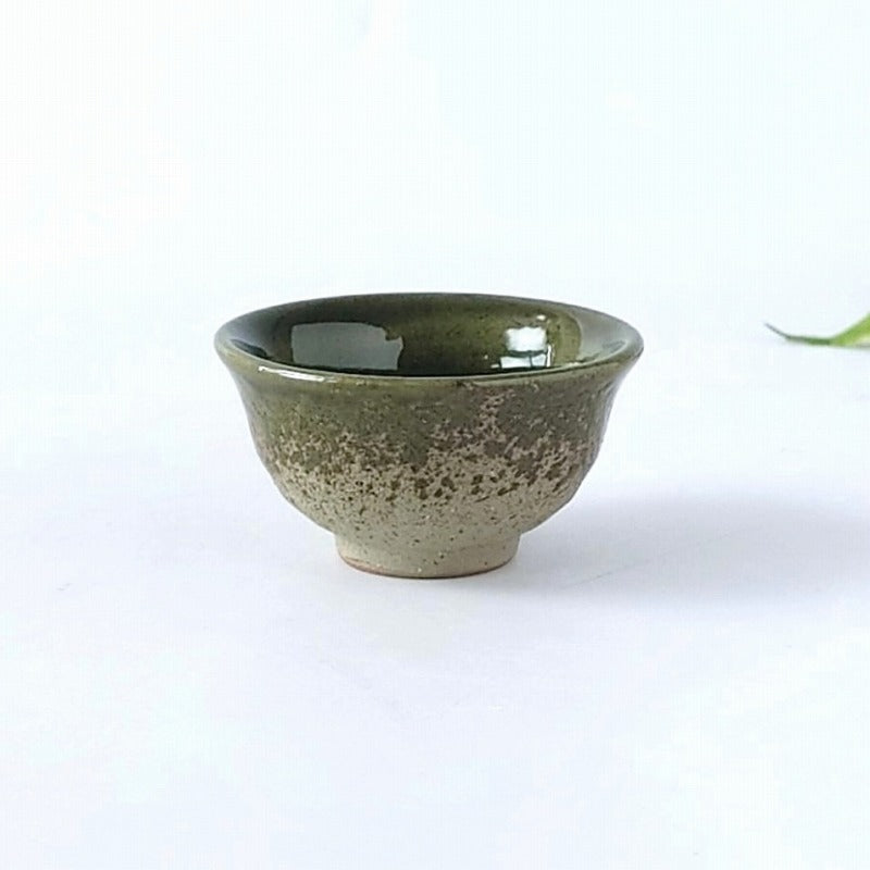若草織部 グイ呑 [ 酒器・徳利・ぐい吞み ] 6.2×3.4cm 約40cc