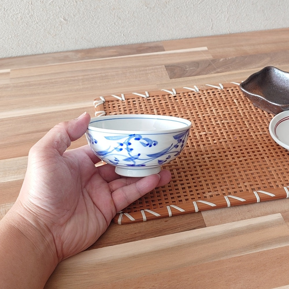 呉須唐草 中平 [ 茶碗・飯丼 ] 11.1x5.3cm