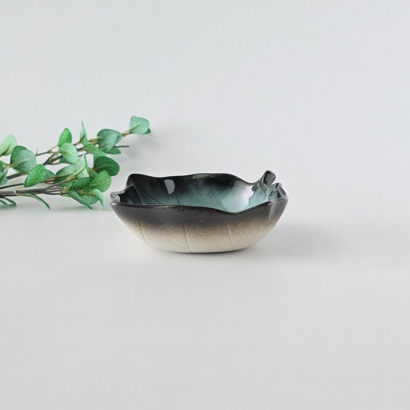 流泉 葉型小鉢 [ 小鉢 ] 11x4cm
