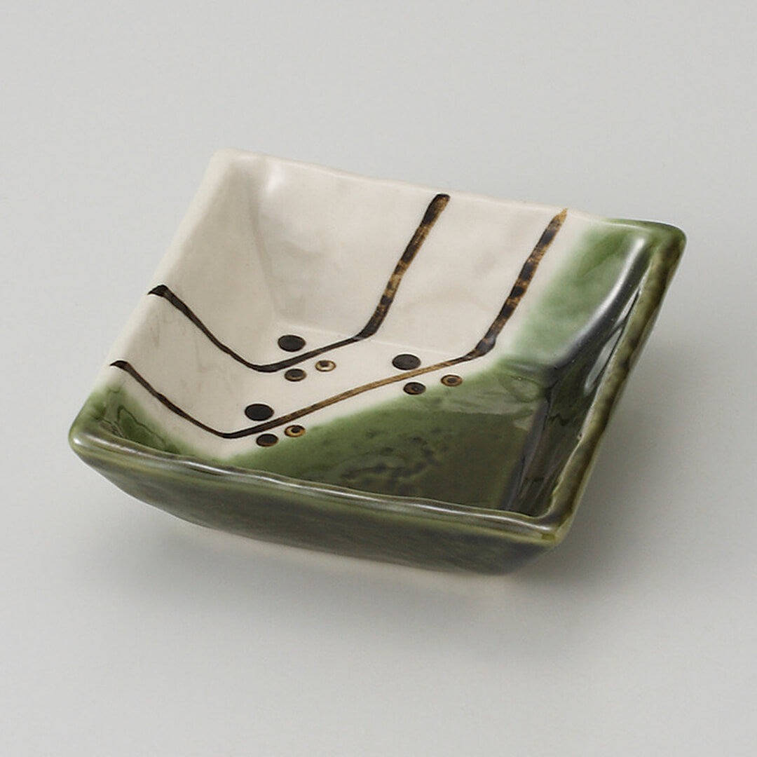 オリベ錆梅 角小皿 [ 小皿・豆皿 ] 9x2.7cm