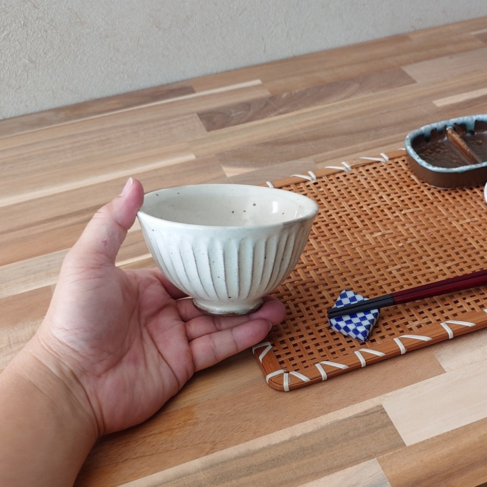粉引削ぎ目 飯茶碗 [ 茶碗・飯丼 ] 11.6x7cm