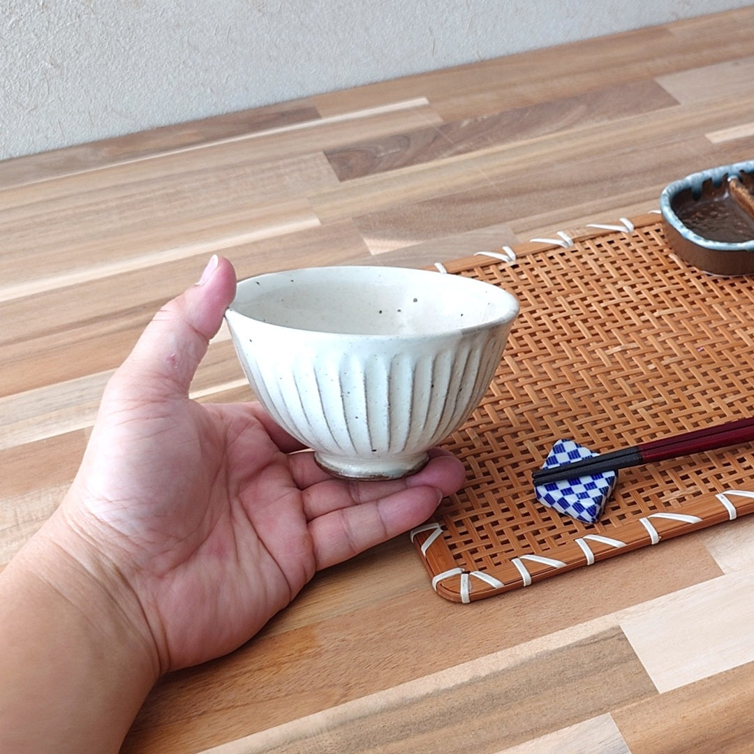 粉引削ぎ目 飯茶碗 [ 茶碗・飯丼 ] 11.6x7cm