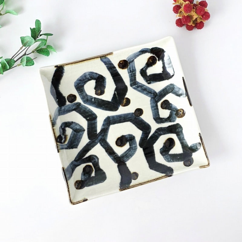 太唐草 かや目角皿