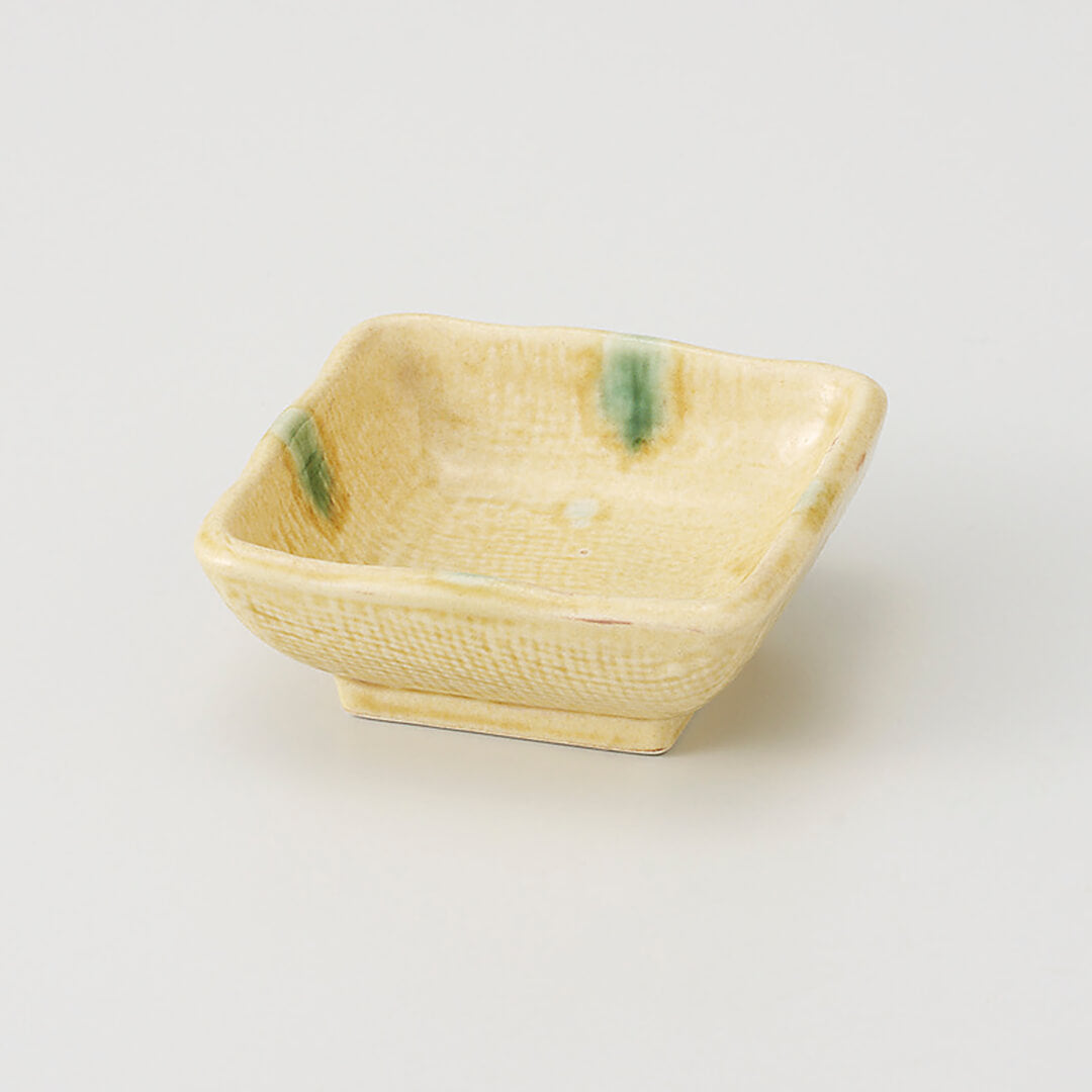 黄瀬戸オリベ 角豆皿 [ 珍味・千代口 ] 7.3x7.3x3cm