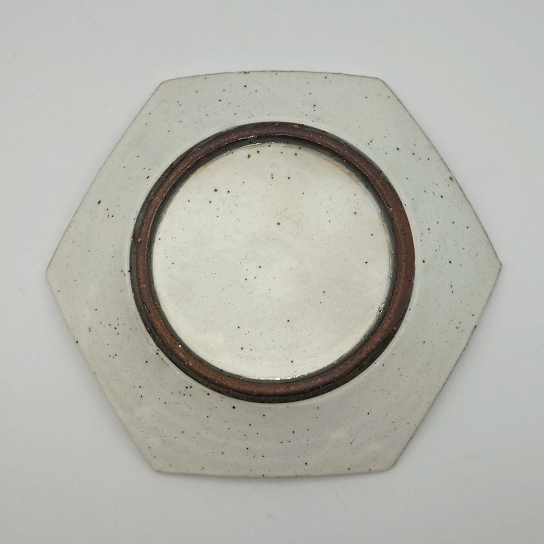 粉引削ぎ目 六角皿(大) [ 変形皿 ] 毎日のごはんに使いやすい 24×21cmの手造り皿