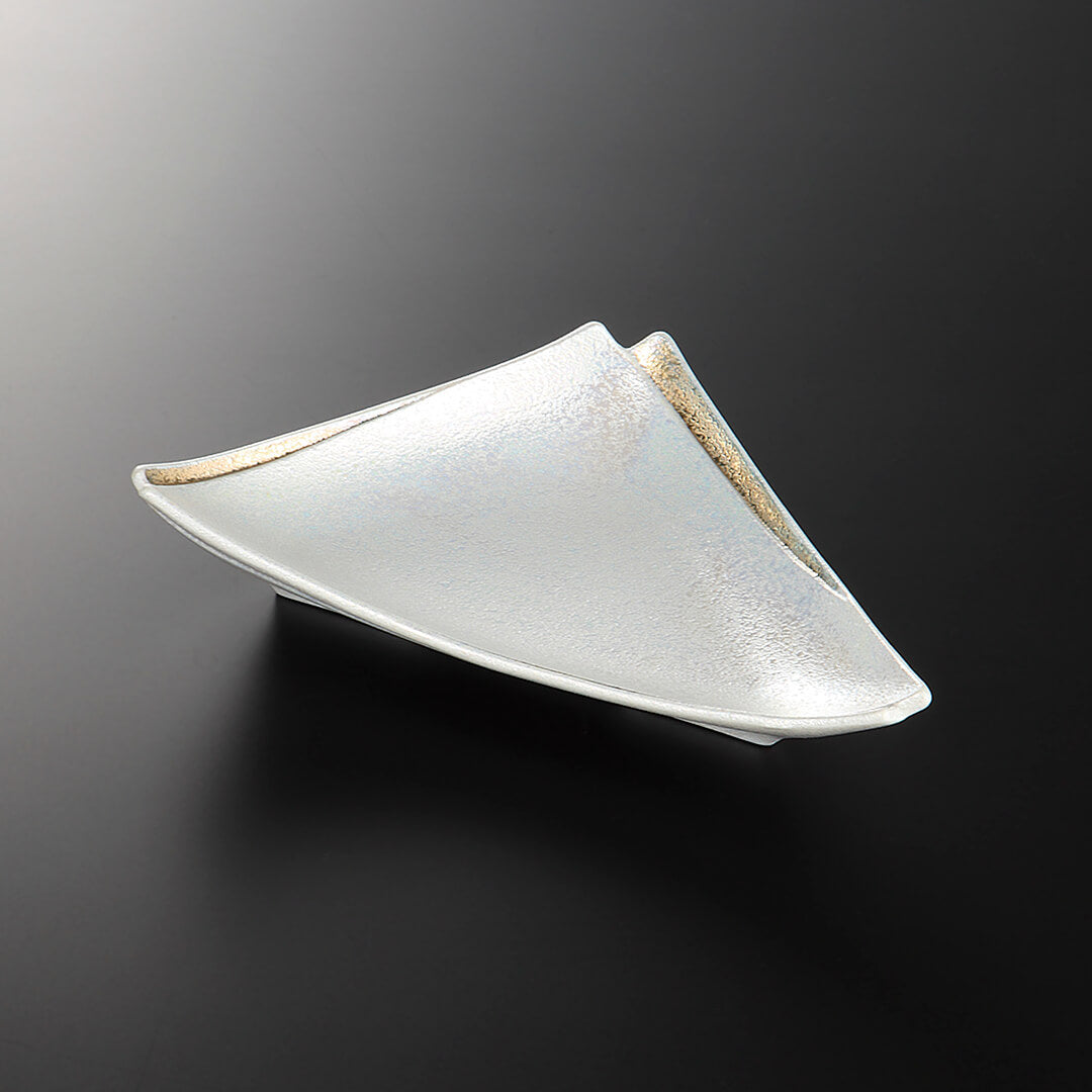 渕金ラスター 重ね三角皿 [ 向付 ] 23.2x14.1x4.3cm