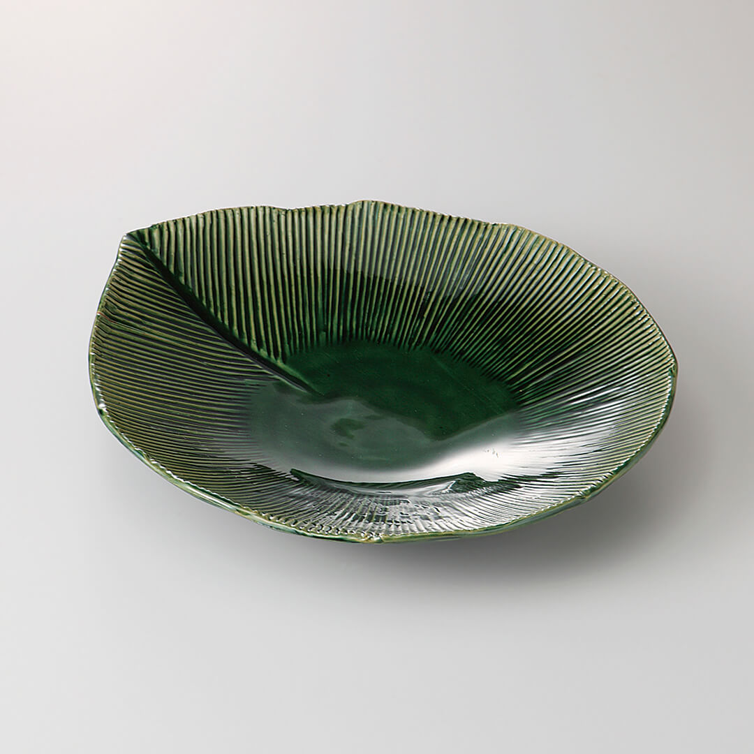 2025年、食卓を彩る！トレンドカラーで選ぶ、新しい和食器