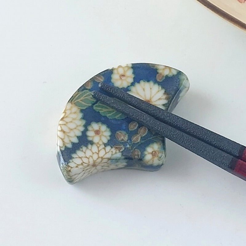 錦菊（青） 扇型箸置 [ はし置 ] 5×3.5cm