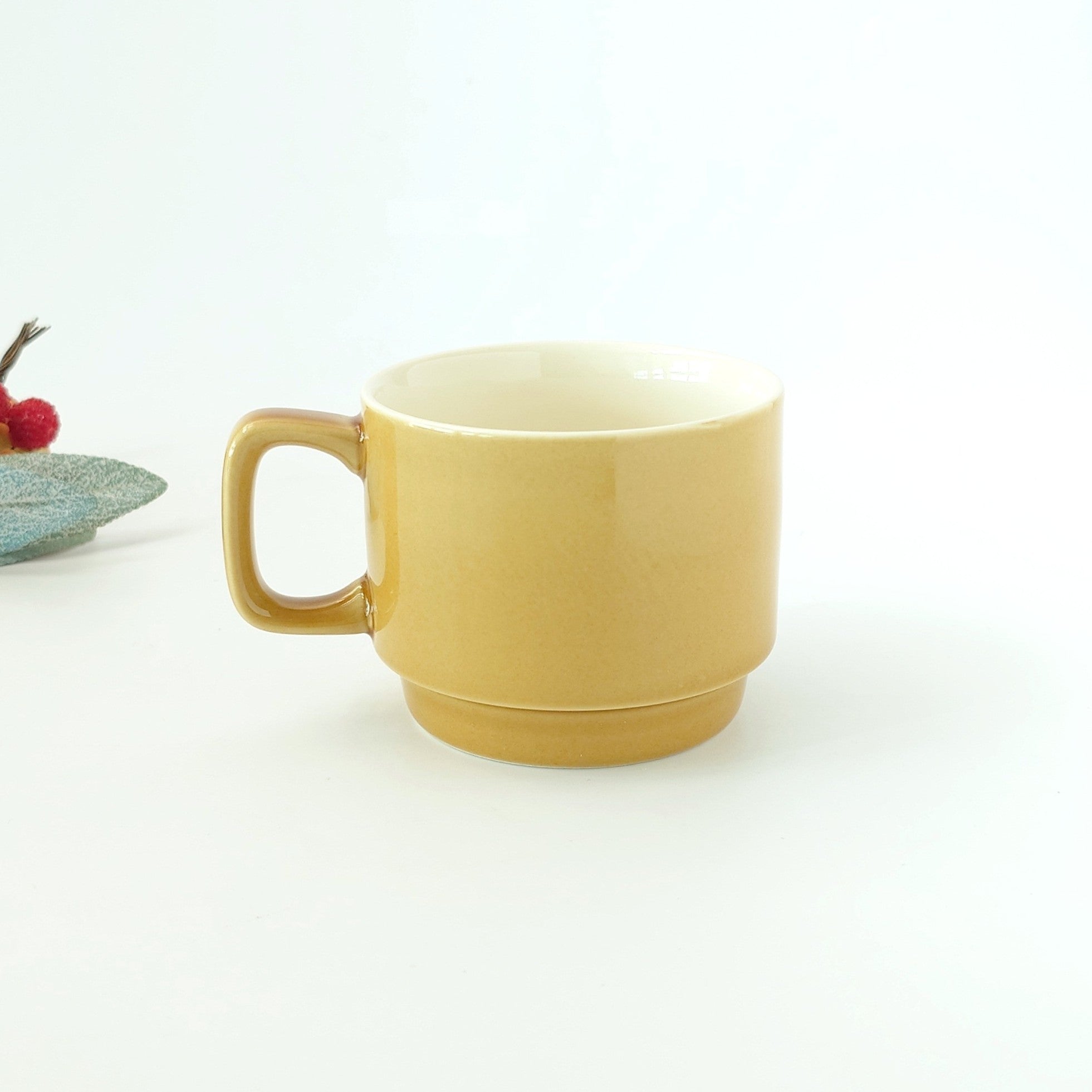 淡アンバー スタックコーヒーカップ [ マグ・スープカップ ] 11.3x8.4x7cm 250cc