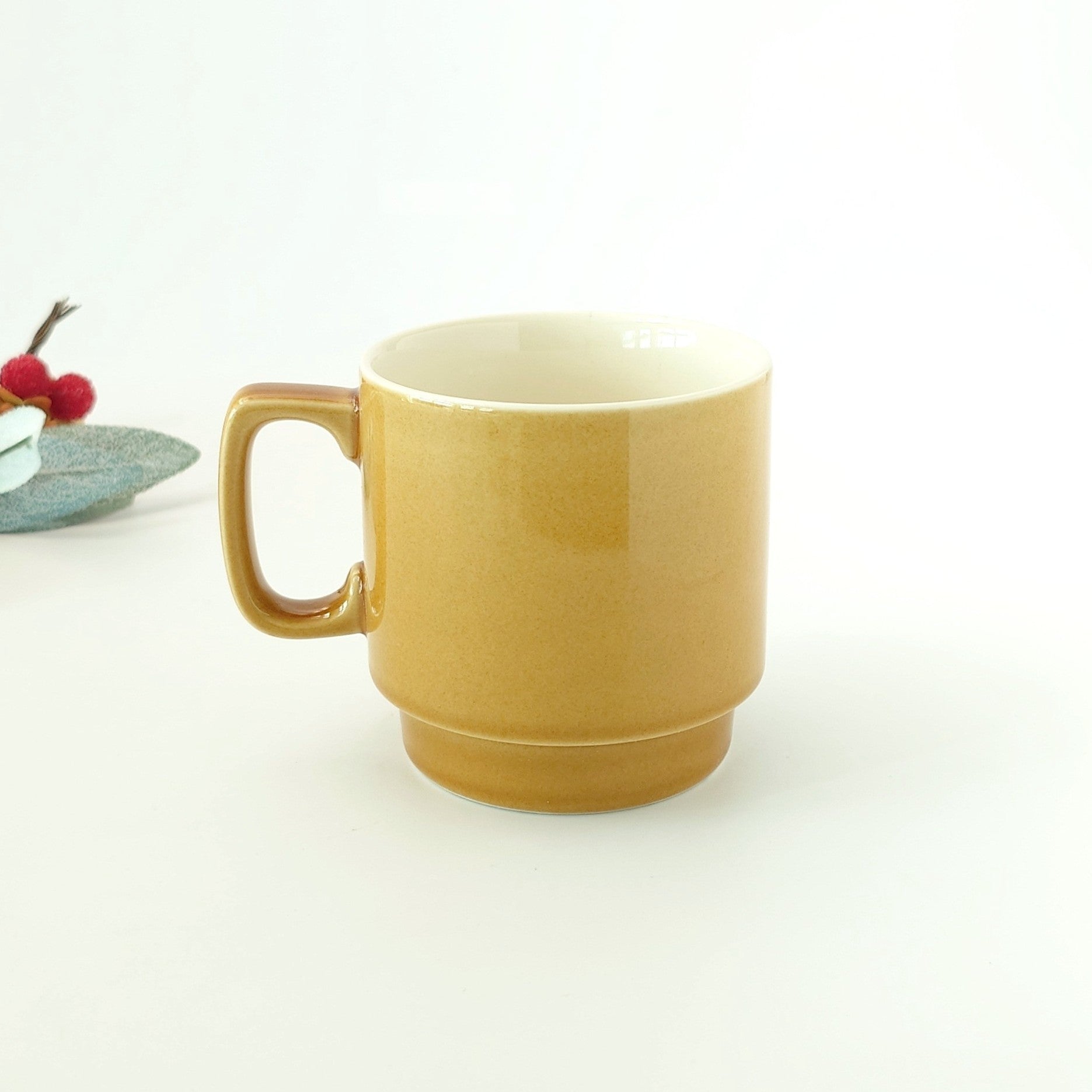 淡アンバー スタックマグカップ [ マグ・スープカップ ] 11.3x8.4x8.7cm 300cc
