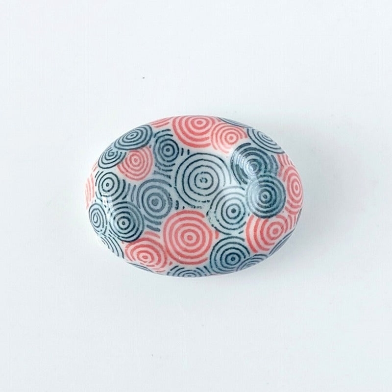 連輪（紺） 丸型箸置き [ はしおき] 4.3×3.3cm