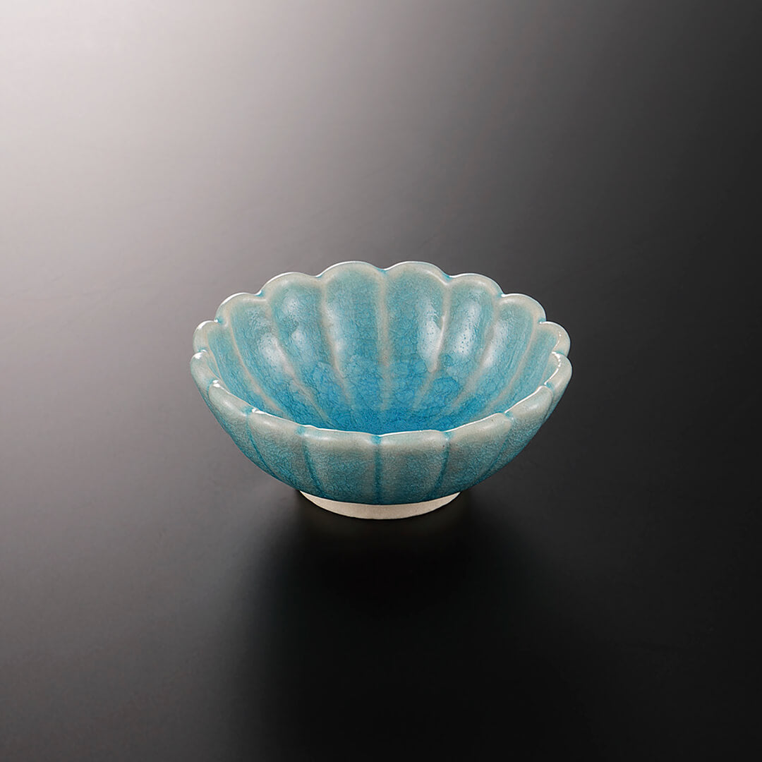 トルコブルー 菊花小鉢 [ 小鉢 ] 10.9x4.4cm