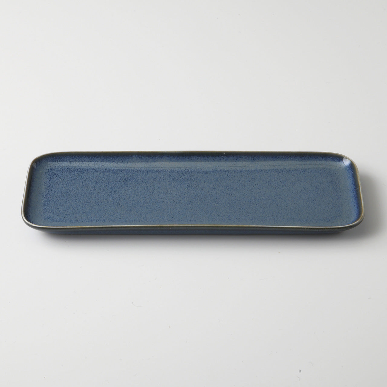 ウノフネイビー 細長皿 24.3×9.2×1.5cm