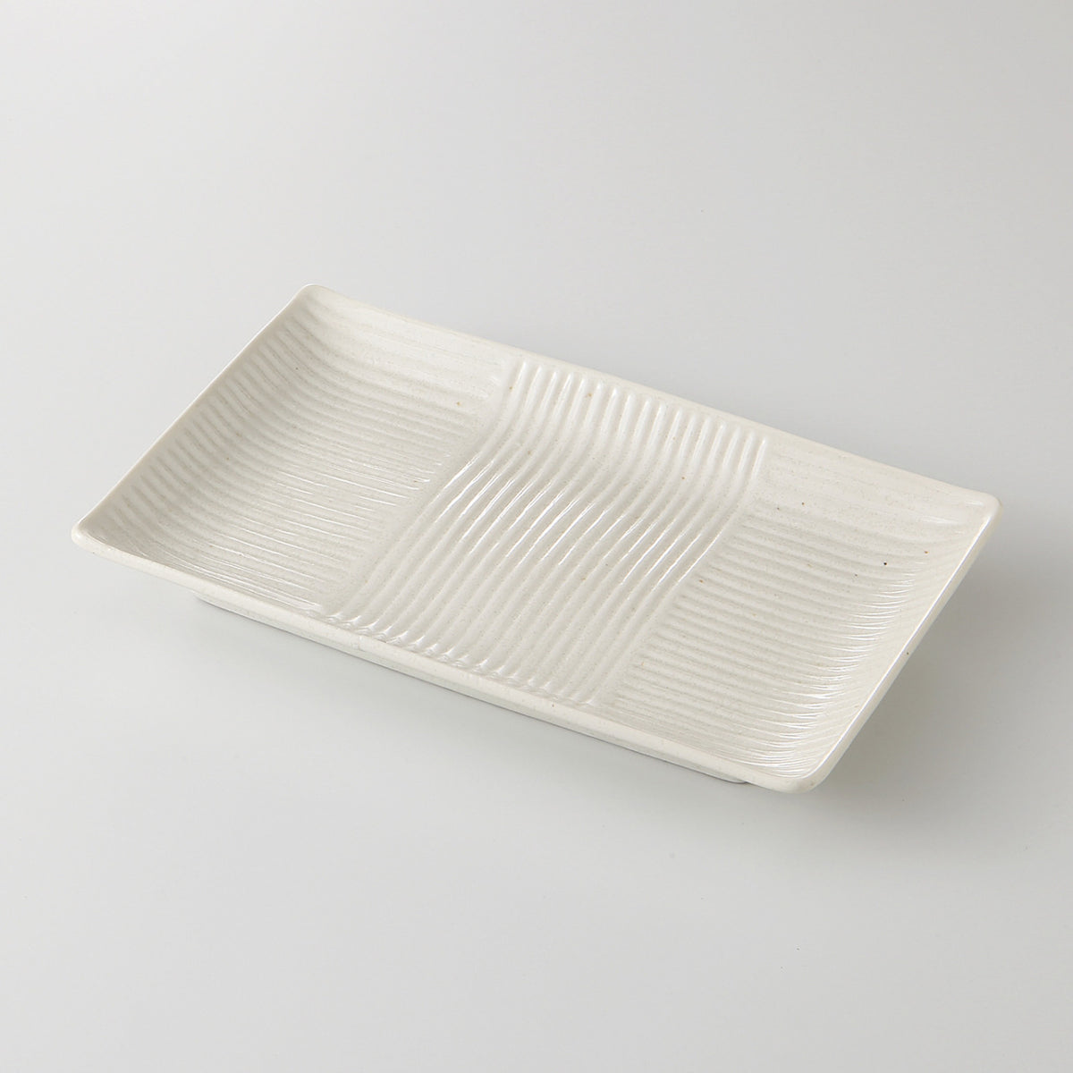 ホワイト 筋彫焼物皿 21×13×2.5cm