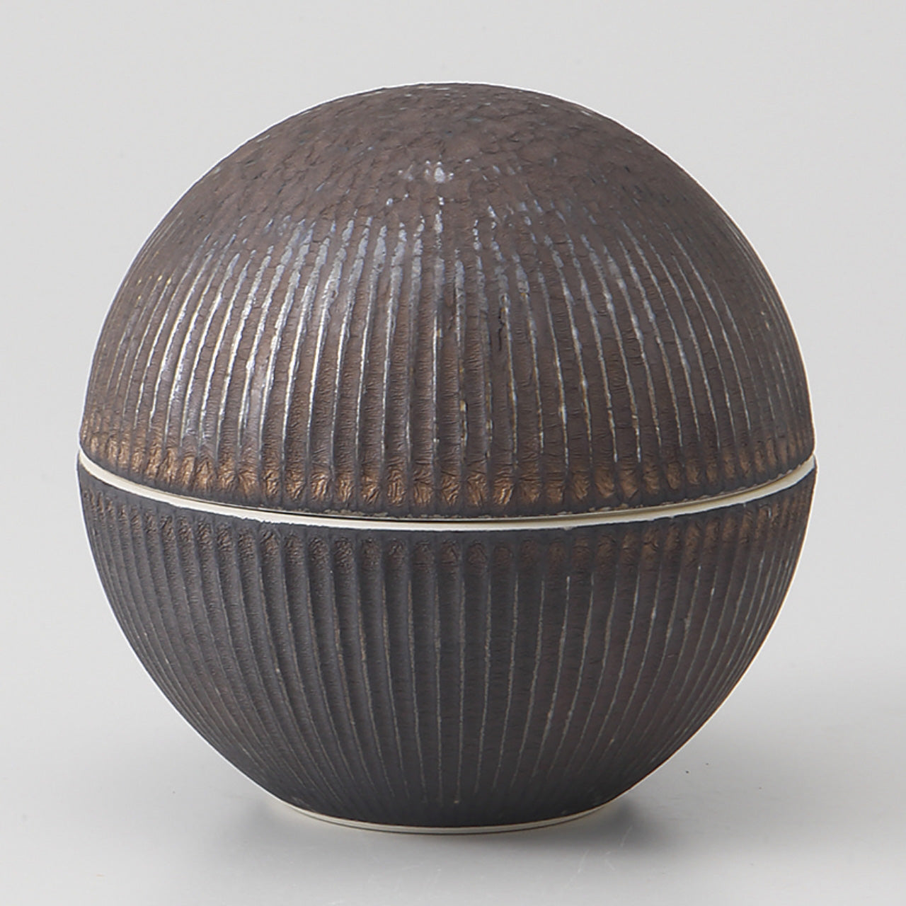 熔岩流 丸型蓋物 9.5×9.2cm