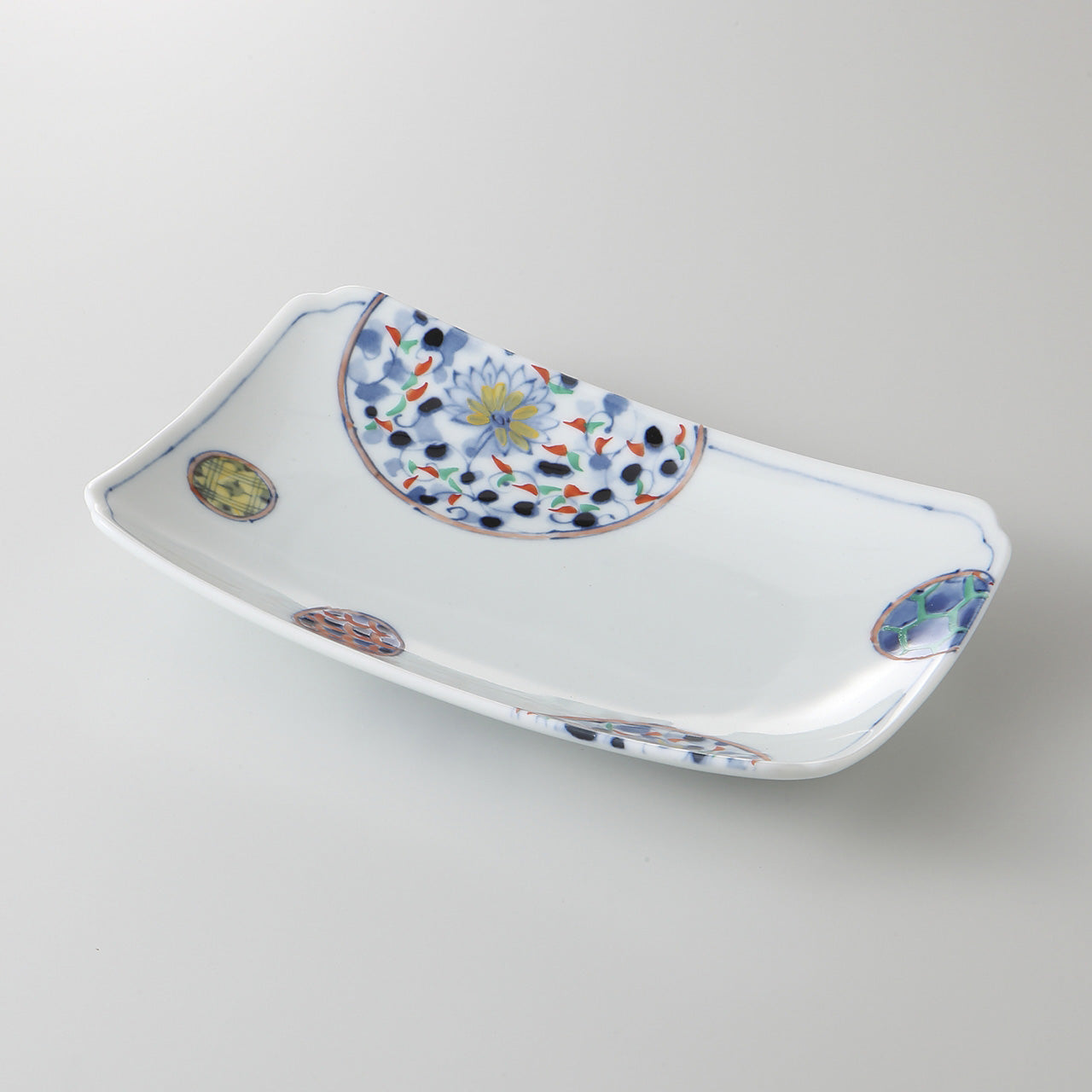 錦花伊万里 焼物皿 21.8×13.5×3.2cm