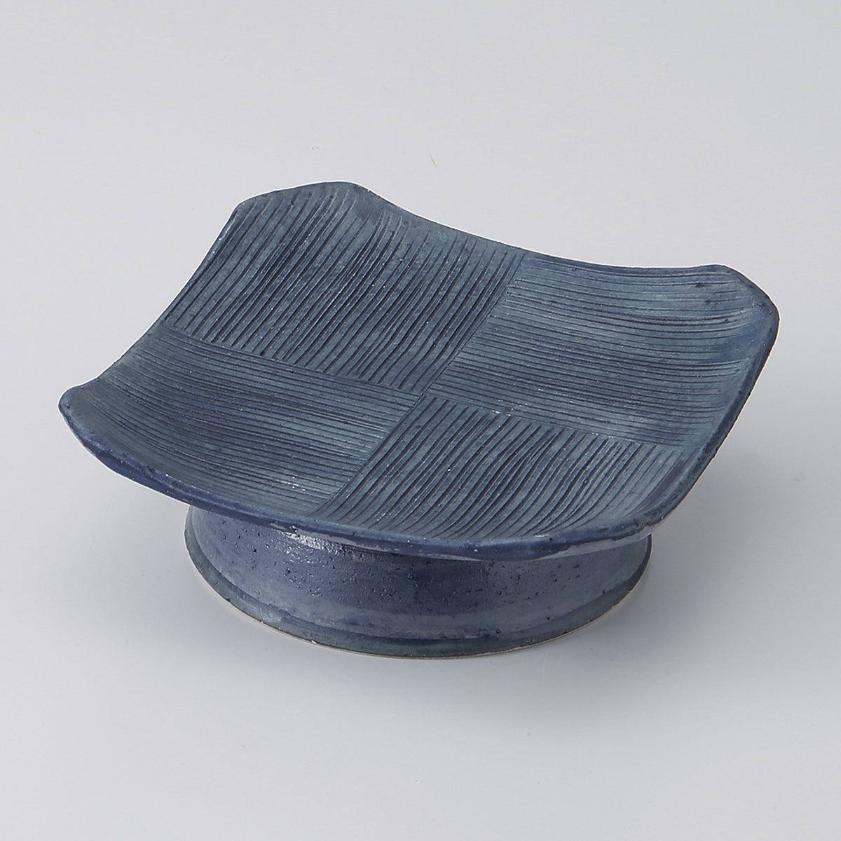 呉須巻市松 角高台皿 12.3×12.3×4.4cm