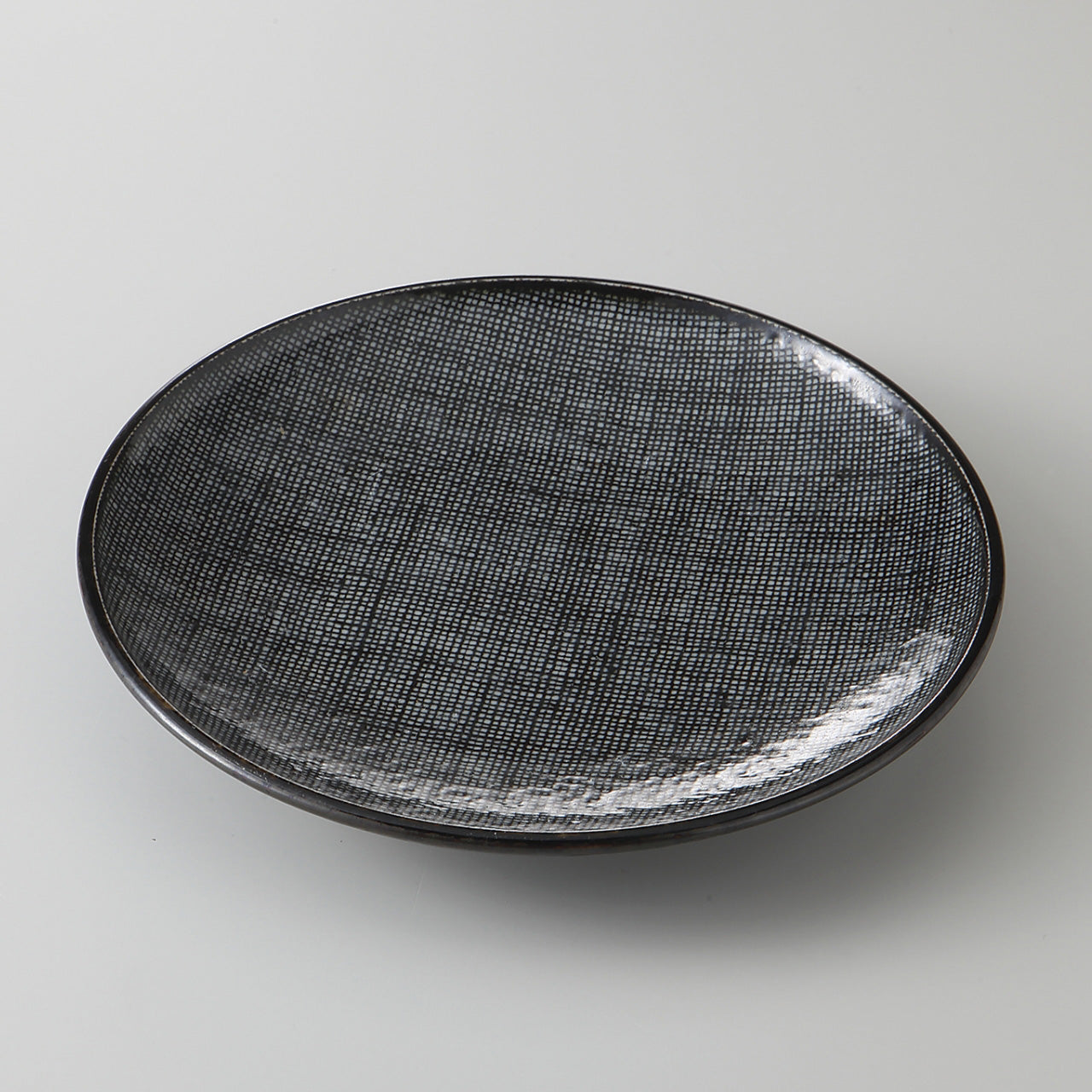 黒真珠かや目 丸6.0皿 19.5×2.6cm