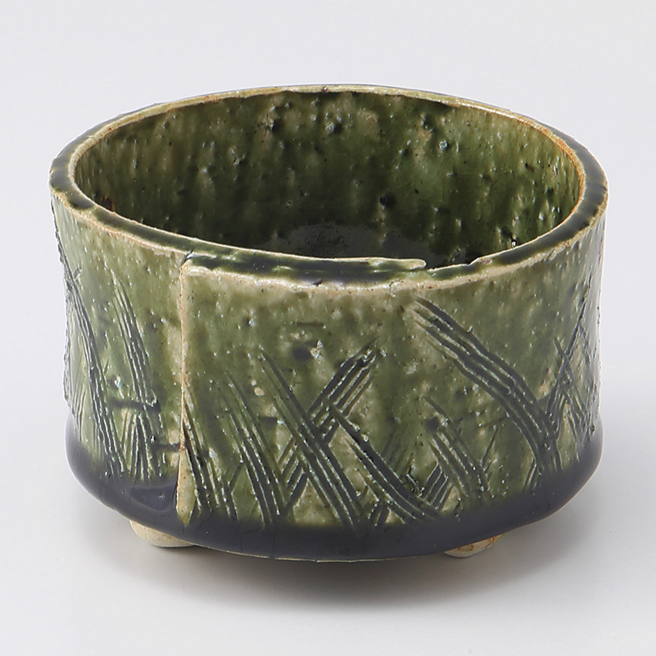 織部彫草文 切合三つ足小鉢 9.5×9.2×6cm
