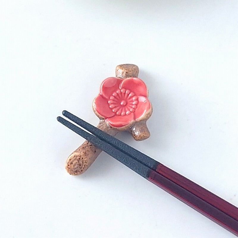 赤 梅枝箸置 [はしおき] 6×3×1.3cm