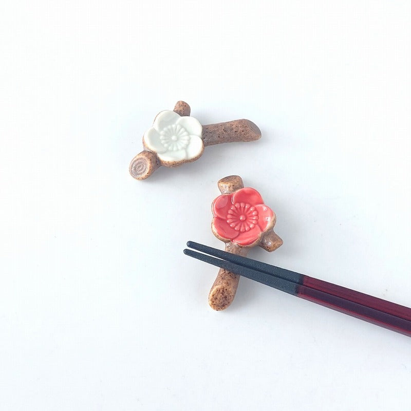 赤 梅枝箸置 [はしおき] 6×3×1.3cm