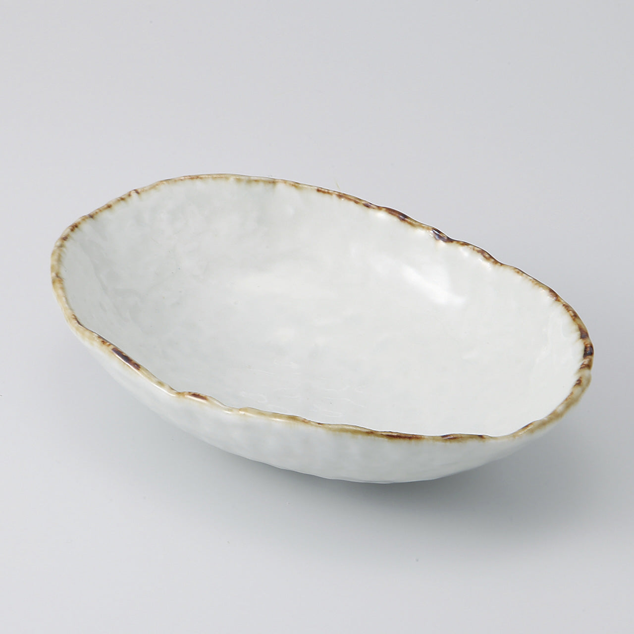 白結晶渕錆流し 楕円鉢 21.1×15.1×5.4cm