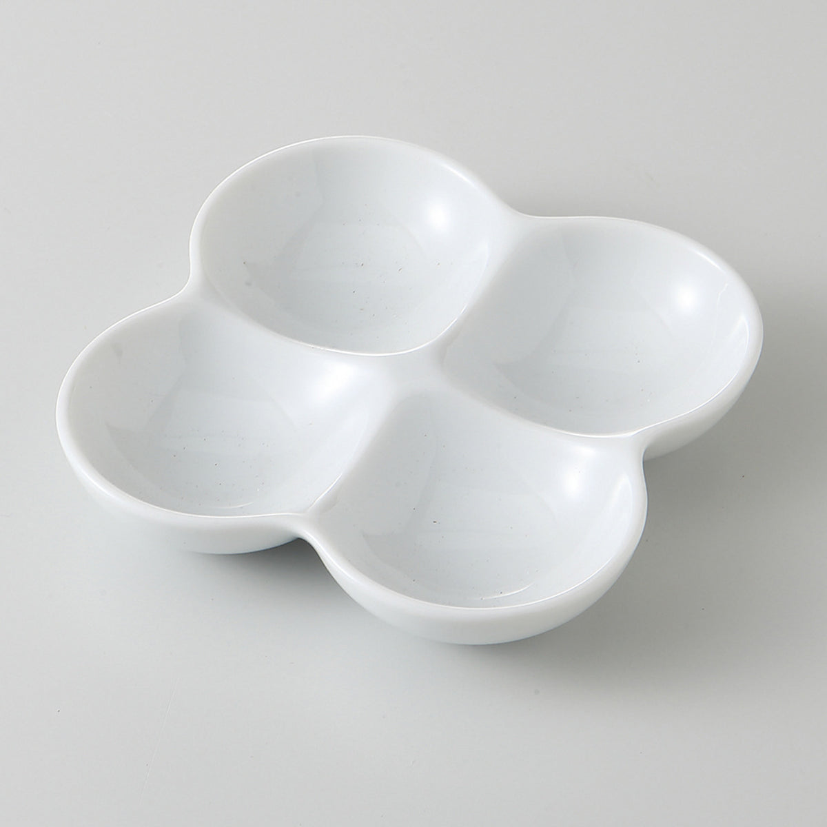 白 四品皿 10.7×10.7×2cm