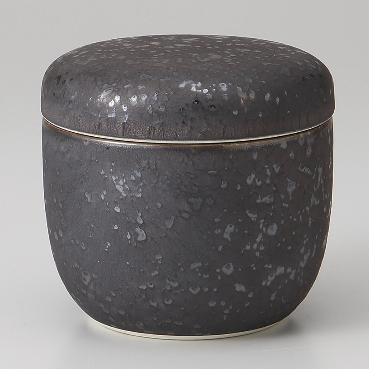 熔岩流 なつめむし碗 8×5.7cm
