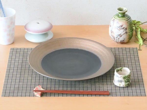 美濃焼 線段金彩9.0皿 [ 大皿 ] 約27.6×3.8cm