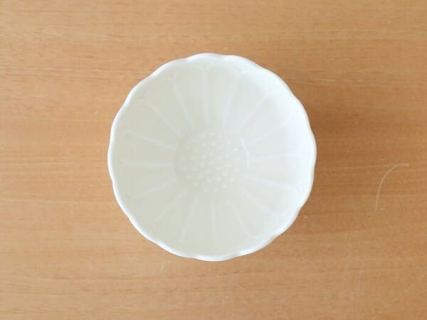 美濃焼 菊型３６鉢 ( 強化 ) [ 小鉢 ] 約11.2×7.5cm