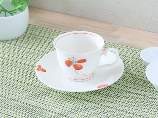 美濃焼 蝶花 反コーヒー碗皿 [ カップ＆ソーサー ] 約190cc