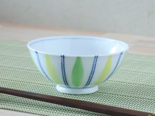 美濃焼 若芽十草中平 ( 強化 ) [ 茶碗・飯丼 ] 約11.1×5cm