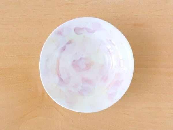 美濃焼 淡彩花 ( 桃 ) ゆらぎ浅鉢 [ 小鉢・中鉢 ] 約19.5×4.8cm